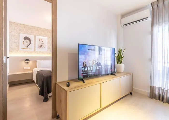 דירה Ar6 Pablo Picasso 4 Bedroom *